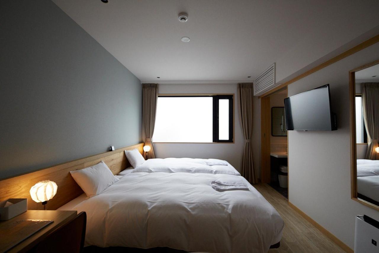 Congrats Hotel Киото Екстериор снимка